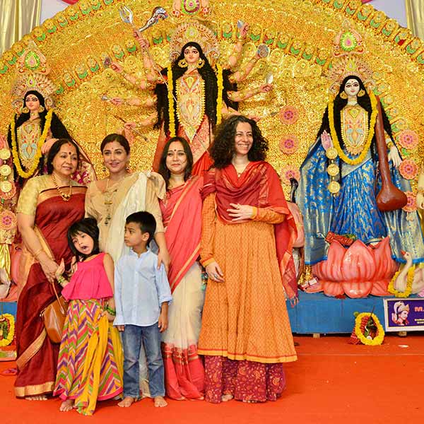 Vidya Balan’s Durga Puja Celebrations With Family