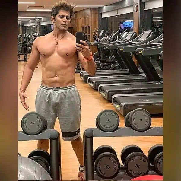 #HappyBirthdayKaranvirBohra: Check out KVB's secret of a fit and agile